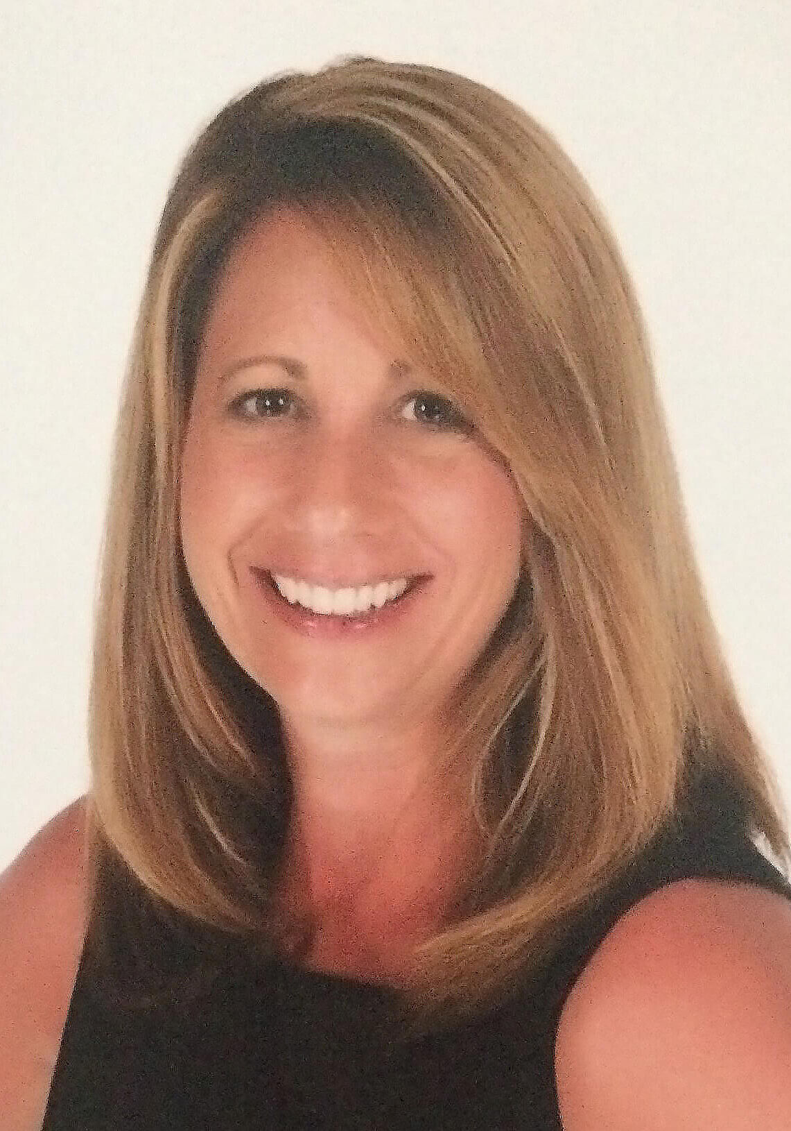 Headshot of Dawn Evans